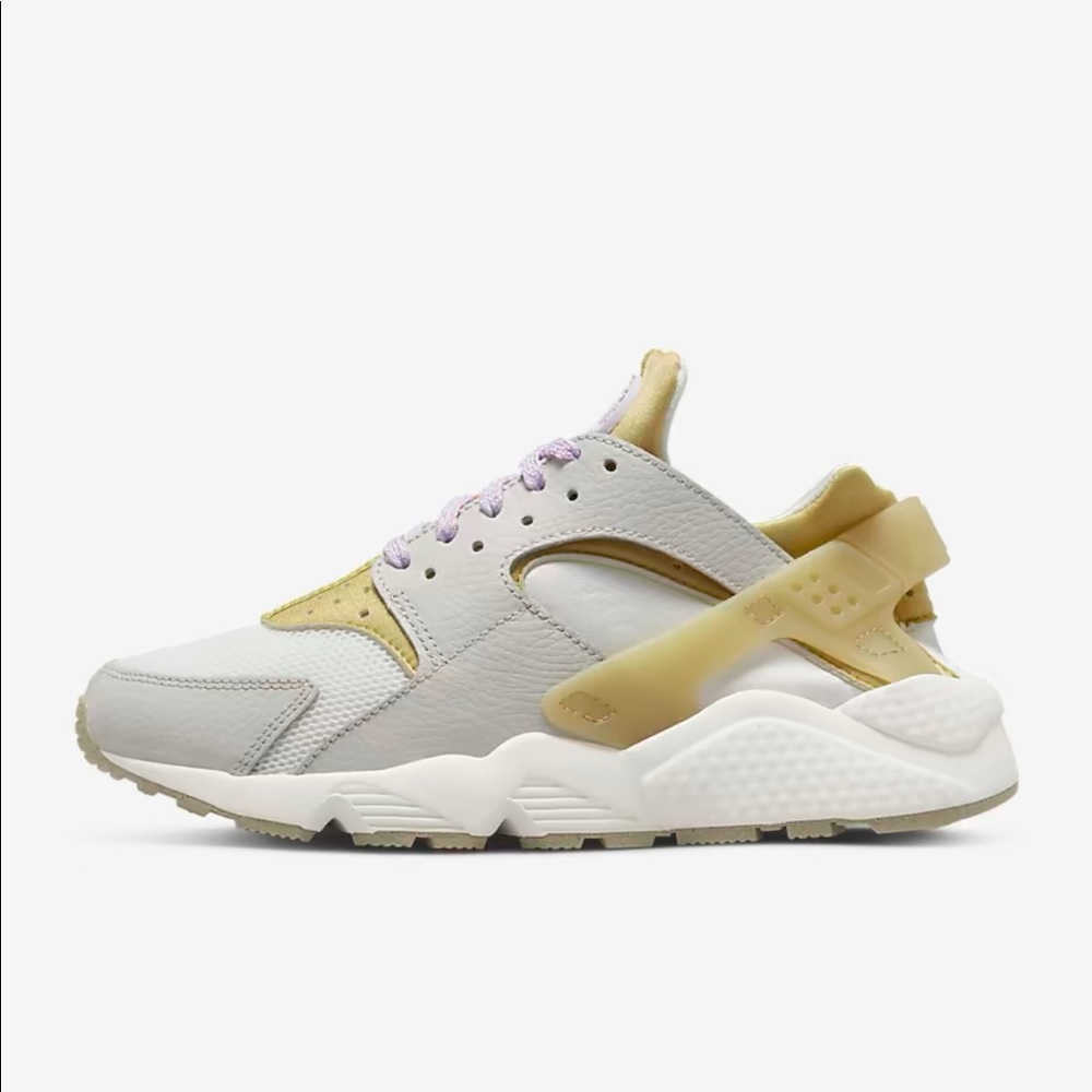 Nike Hurache, just in! Absolutely new, unworn, original tags & packaging intact.